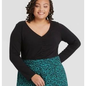 Ava & Viv Ruched Long Sleeve Knit Top